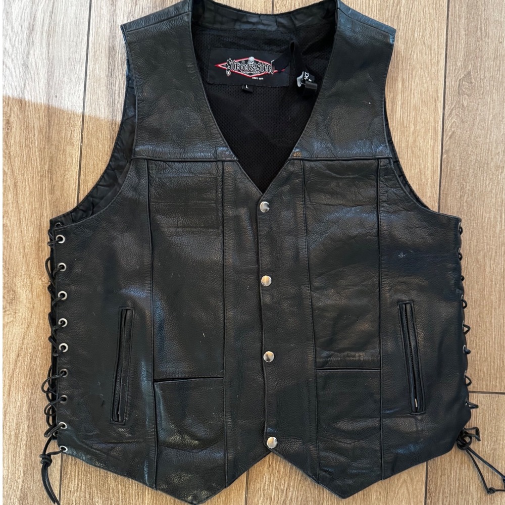 Street & Steel Mens Black Leather Motorcycle Biker Vest Side Lace Snap Front L